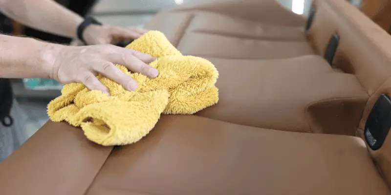 How to Clean a Leather Chair