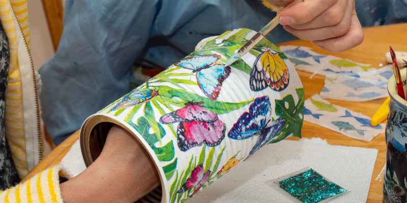 Painted Hand Saw Art: Transforming Tools into Masterpieces