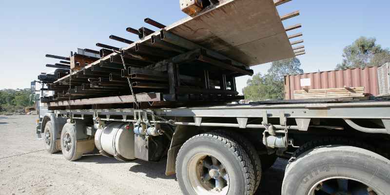 Plywood in Truck Bed: Enhancing Durability & Utility