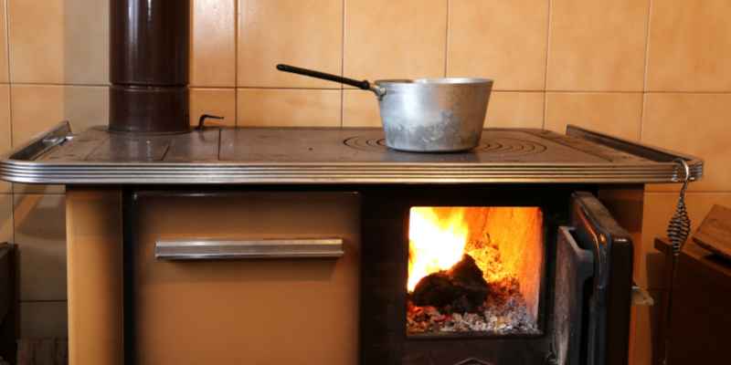 Jotul Wood Stove 8: Maximizing Warmth & Efficiency