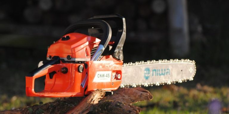 Do Stihl Chainsaws Come With A Case