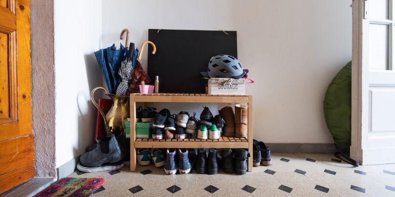 Easy DIY Shoe Rack