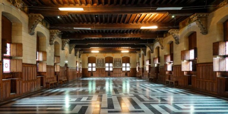 10 Stone Flooring Options for Timeless Charm