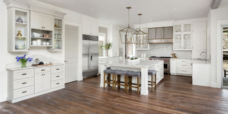 12 Luxury Vinyl Tile Flooring Trends for 2025