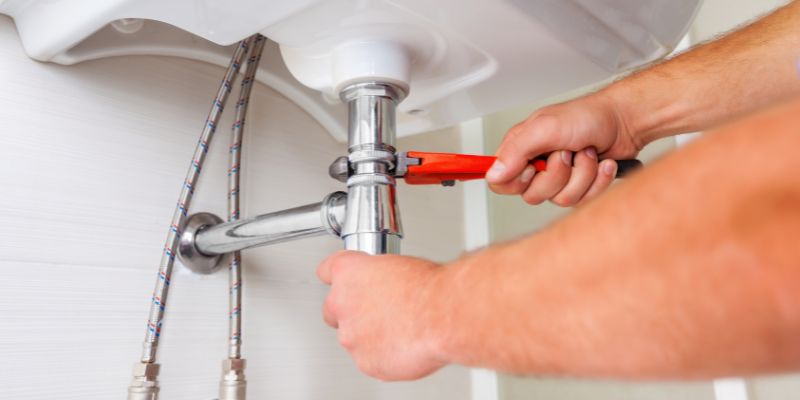 Safety Tips for Plumbing Fixes