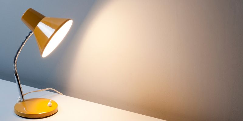 How Tall Should a Table Lamp Be for Small Spaces