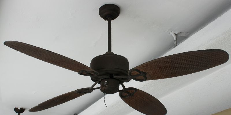 How to Calculate Ceiling Fans on a 20 Amp Circuit