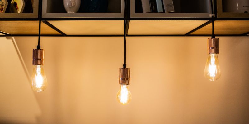 Benefits of Using a Wall Bracket for Pendant Light